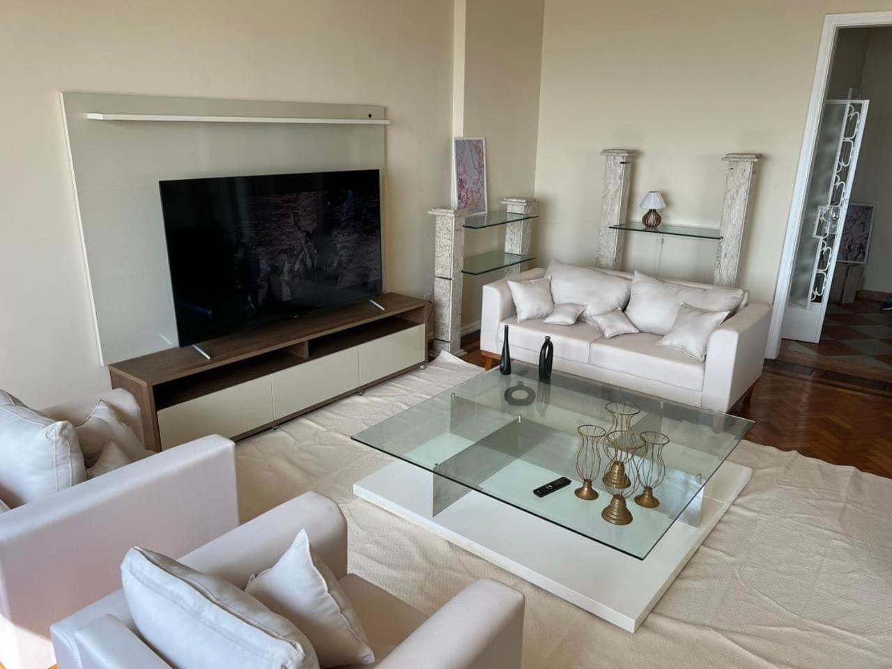 Real 410 Apartemen